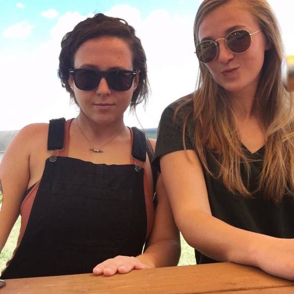 Meet your Posher, Elsa - Picture 2 of 3